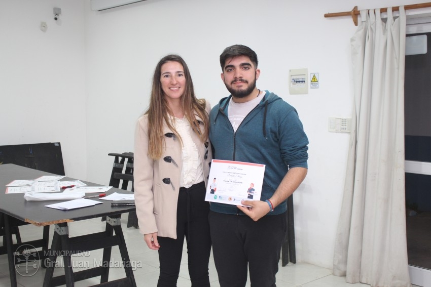 Otorgaron los certificados a 51 madariaguenses que culminaron el curso