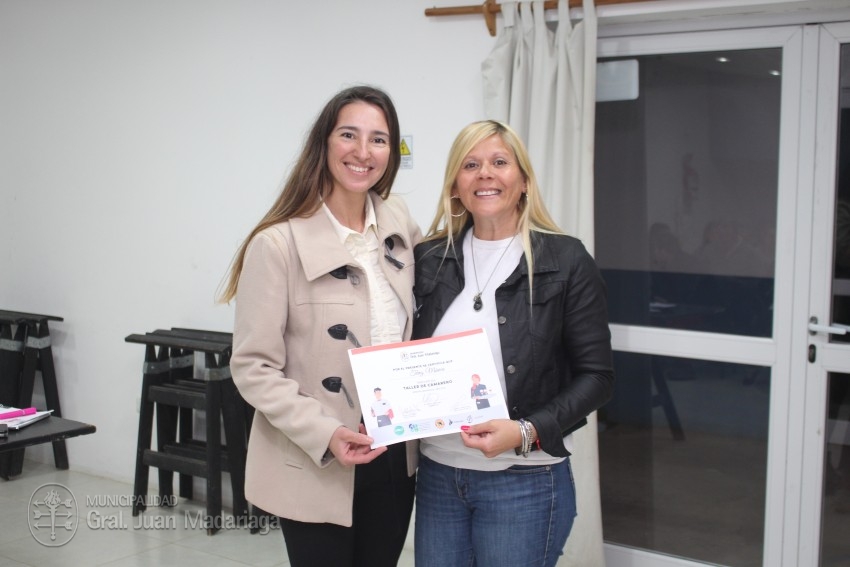 Otorgaron los certificados a 51 madariaguenses que culminaron el curso