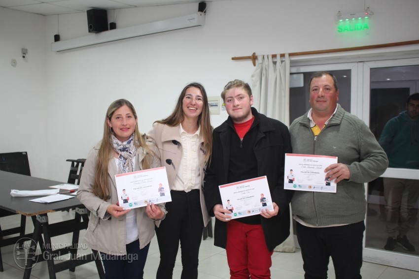 Otorgaron los certificados a 51 madariaguenses que culminaron el curso