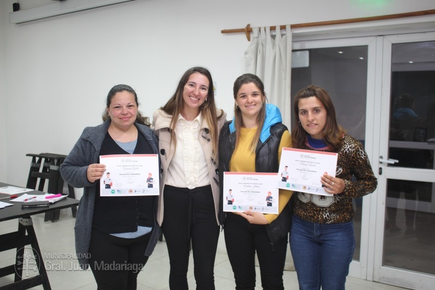 Otorgaron los certificados a 51 madariaguenses que culminaron el curso