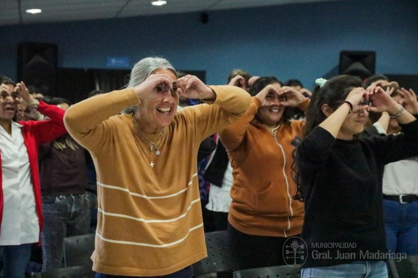 Jos Mara Cirelli disert sobre Autismo