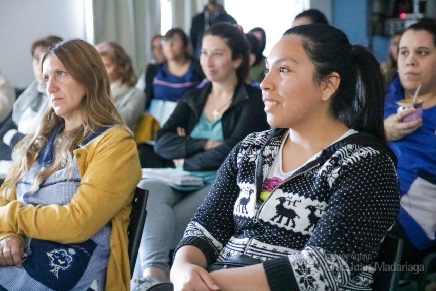 Jos Mara Cirelli disert sobre Autismo