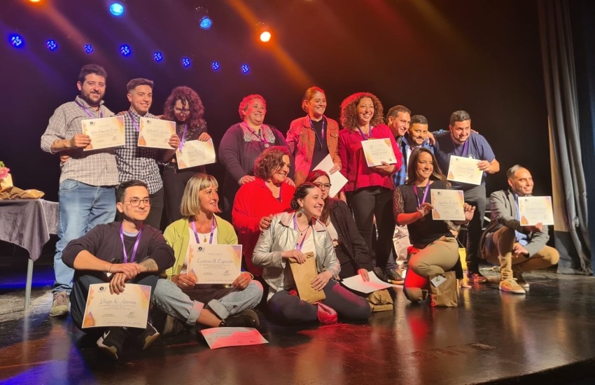 Otorgaron placas de reconocimiento a quienes lograron el mejor promedi