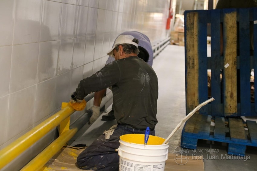 Santoro visit la obra de ampliacin de Coto y adelant que su inaugur