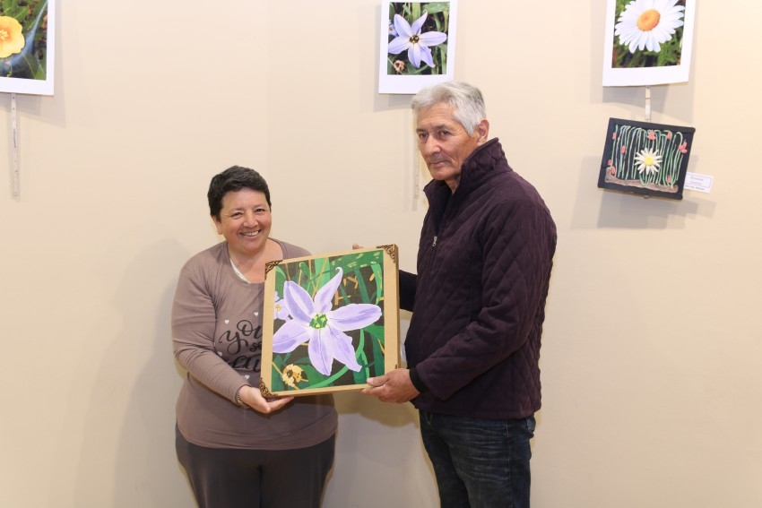 Con la donacin de los cuadros finaliz la muestra de Arte y Fotograf