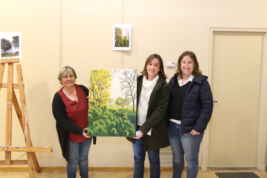 Con la donacin de los cuadros finaliz la muestra de Arte y Fotograf
