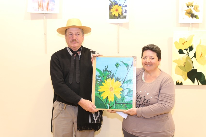 Con la donacin de los cuadros finaliz la muestra de Arte y Fotograf