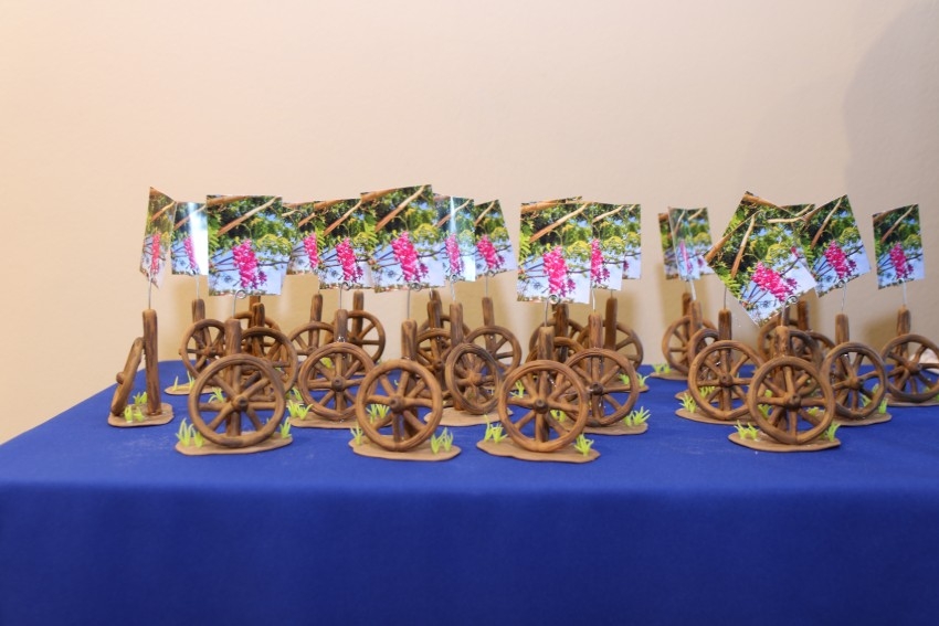 Con la donacin de los cuadros finaliz la muestra de Arte y Fotograf