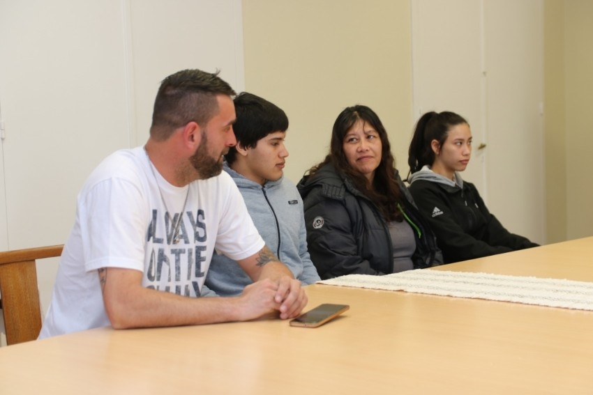 El municipio realiz entrega de ayudas econmicas a deportistas