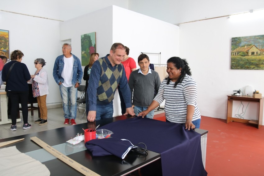 Se inauguró el Taller Municipal Textil