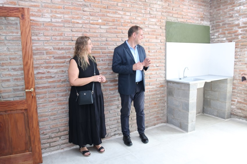 Inauguraron ocho aulas y sanitarios en la Escuela de Educación Técnica