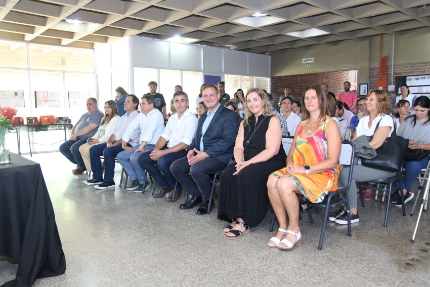 Inauguraron ocho aulas y sanitarios en la Escuela de Educación Técnica