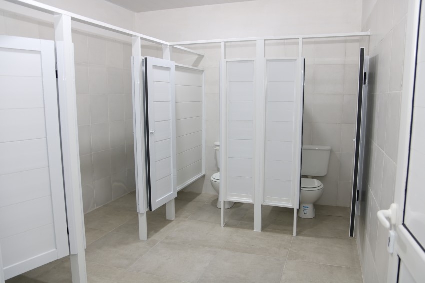 Inauguraron ocho aulas y sanitarios en la Escuela de Educación Técnica