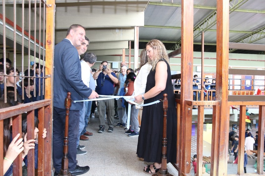 Inauguraron ocho aulas y sanitarios en la Escuela de Educación Técnica