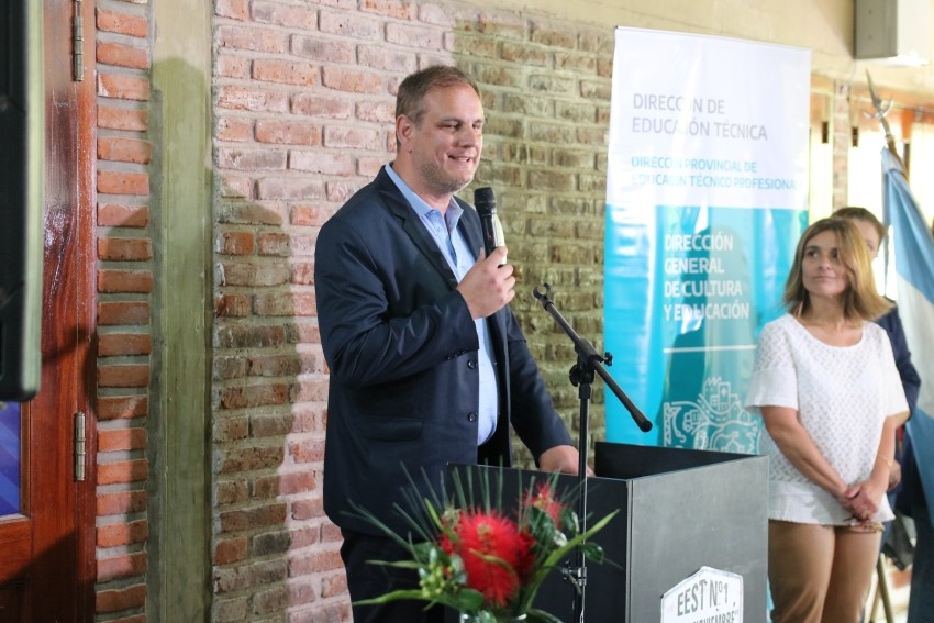 Inauguraron ocho aulas y sanitarios en la Escuela de Educación Técnica