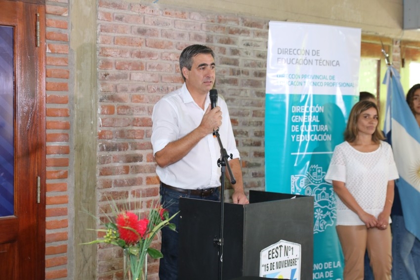 Inauguraron ocho aulas y sanitarios en la Escuela de Educación Técnica