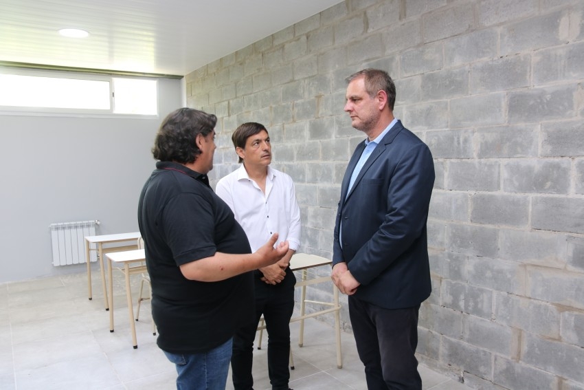 Inauguraron ocho aulas y sanitarios en la Escuela de Educación Técnica