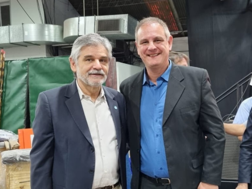 Santoro firmó el convenio para que giren los fondos destinados a la co