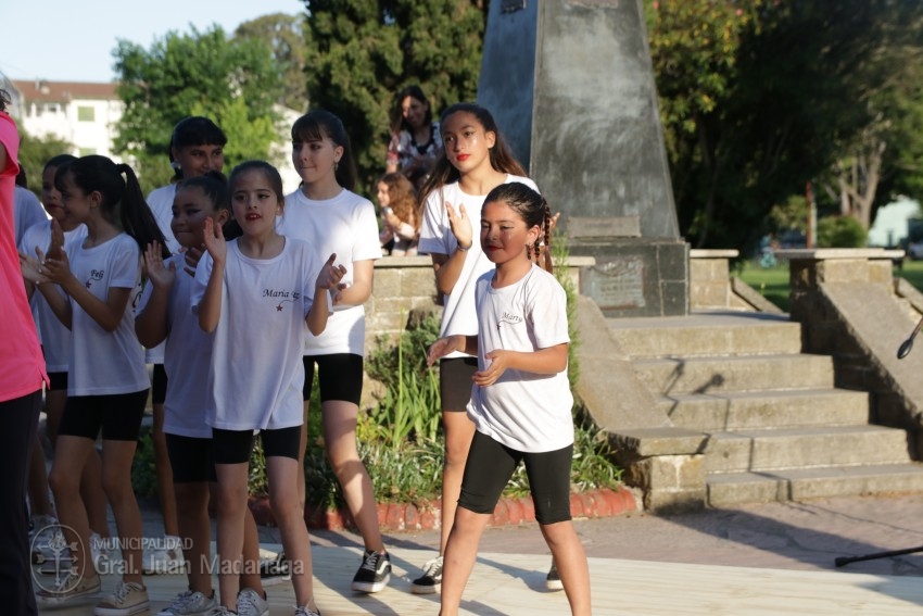 Bellas Artes se exhibió en la plaza San Martín