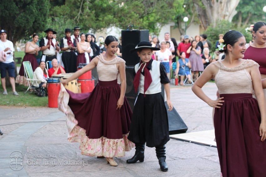 Bellas Artes se exhibió en la plaza San Martín