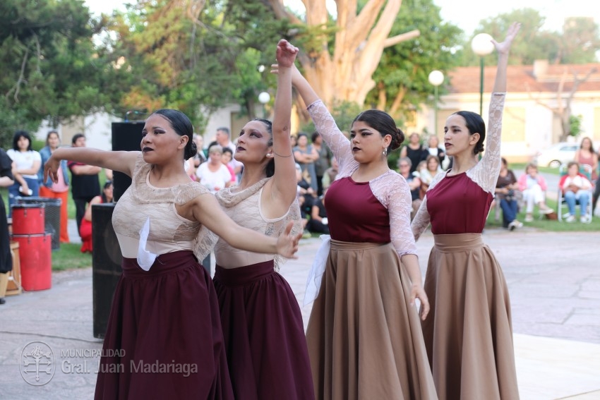 Bellas Artes se exhibió en la plaza San Martín