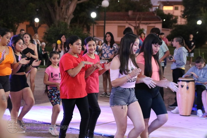 Bellas Artes se exhibió en la plaza San Martín