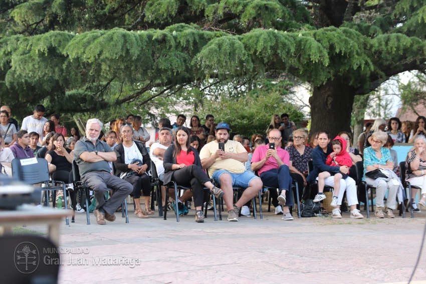 Bellas Artes se exhibió en la plaza San Martín
