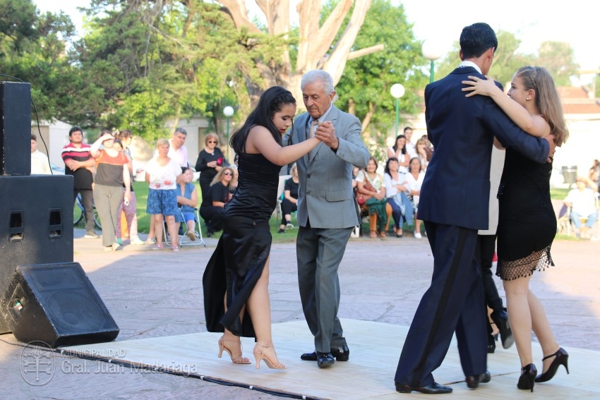 Bellas Artes se exhibió en la plaza San Martín