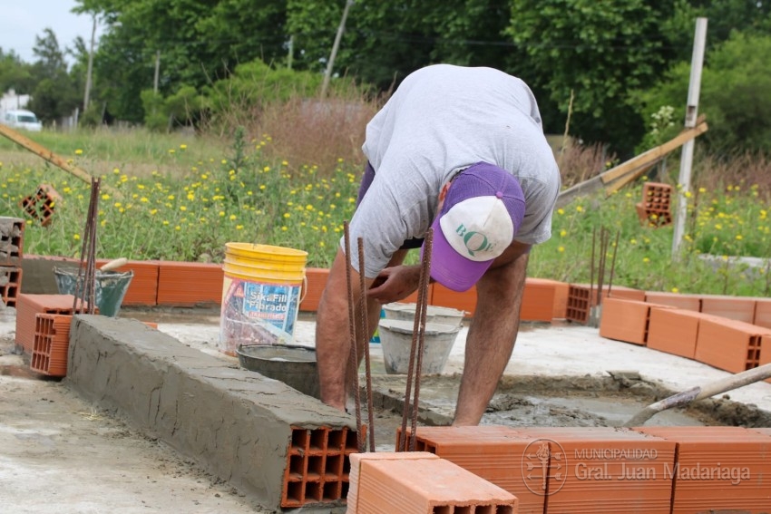 Se reactivó la construcción de las 13 viviendas del barrio El Ceibo