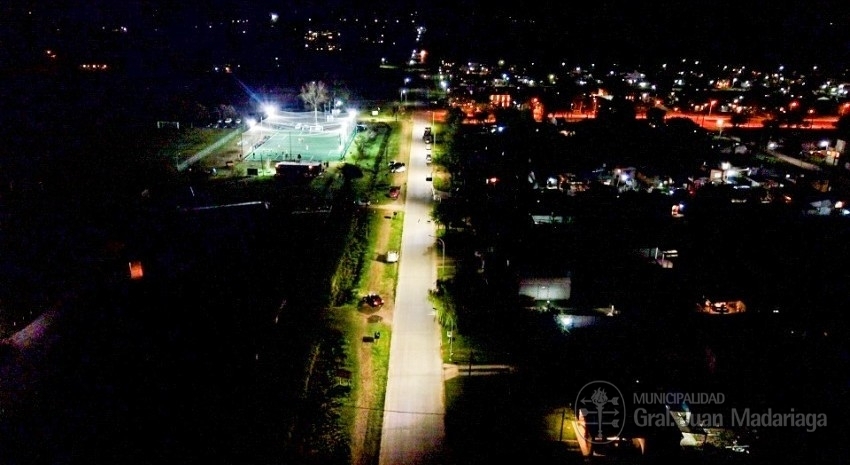 Madariaga sumó más de 500  luminarias led y logró un importante ahorro