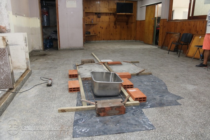 Iniciaron los trabajos para restaurar la cocina del cuartel de Bombero