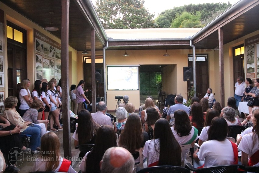 Ms de 70 personas participaron de la inauguracin de la muestra 