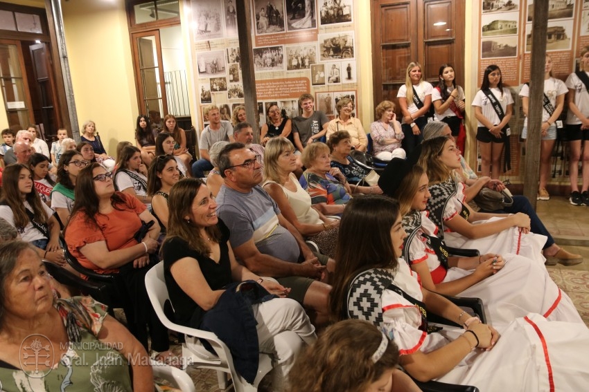 Ms de 70 personas participaron de la inauguracin de la muestra 