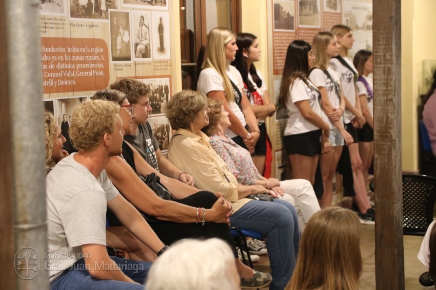 Ms de 70 personas participaron de la inauguracin de la muestra 