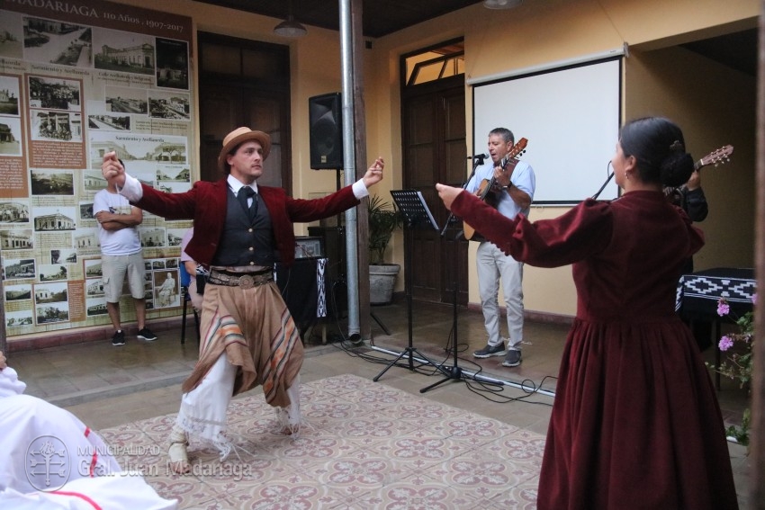 Ms de 70 personas participaron de la inauguracin de la muestra 