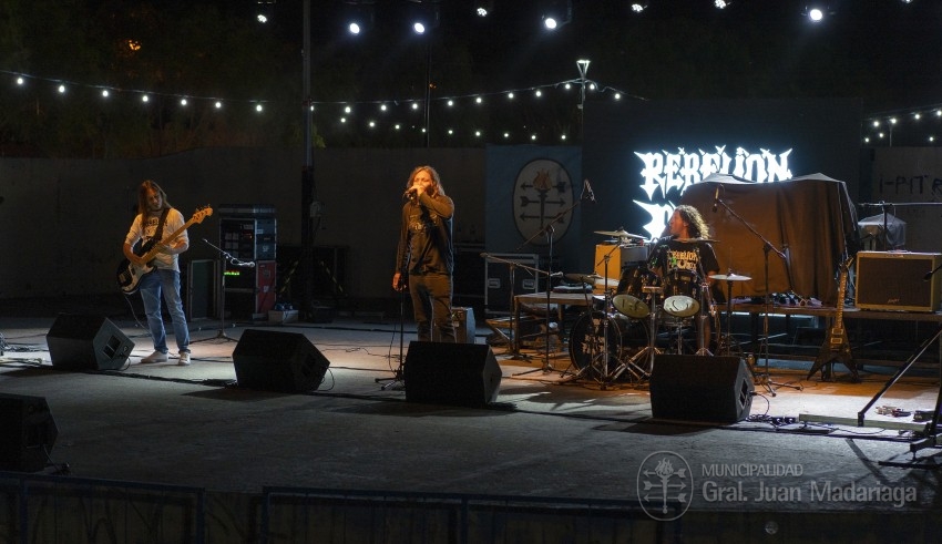 Madariaga vivi una exitosa noche de msica en el Anfiteatro