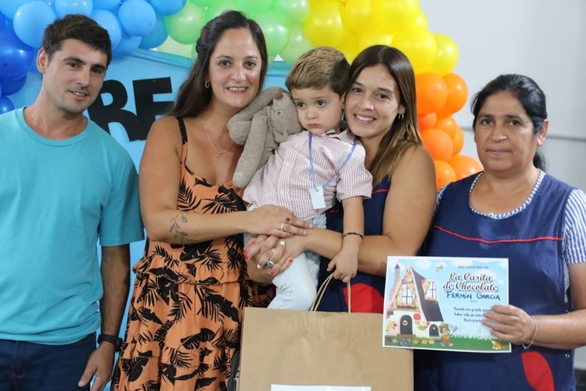 Casita de Chocolate: 14 alumnos egresaron del Jardín Maternal