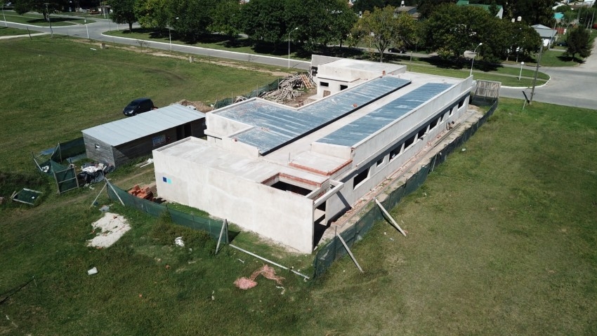 Santoro recorri la obra del CAPS del barrio Norte