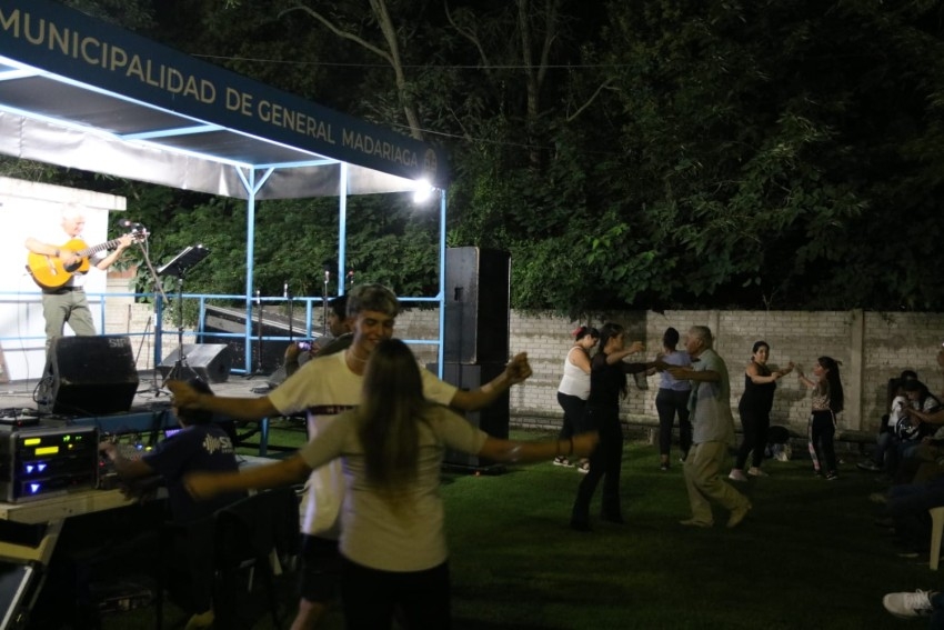 El barrio Norte tuvo una excelente y concurrida jornada folclrica