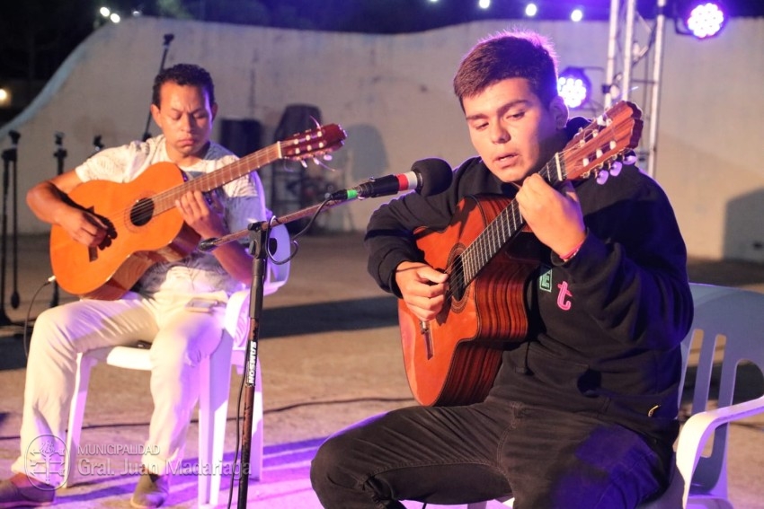 El folclore tuvo su gran noche de cierre