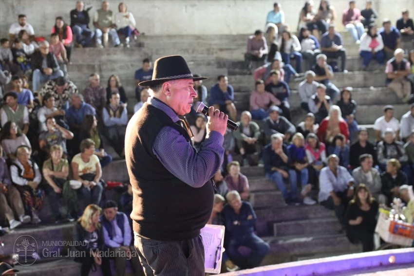El folclore tuvo su gran noche de cierre