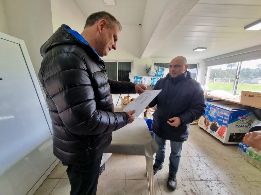 Apoyo a los clubes: Otorgaron un subsidio a 