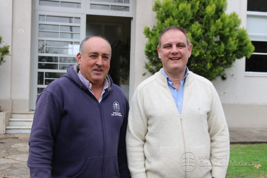 El municipio sum un camin y una mini pala cargadora a su parque auto