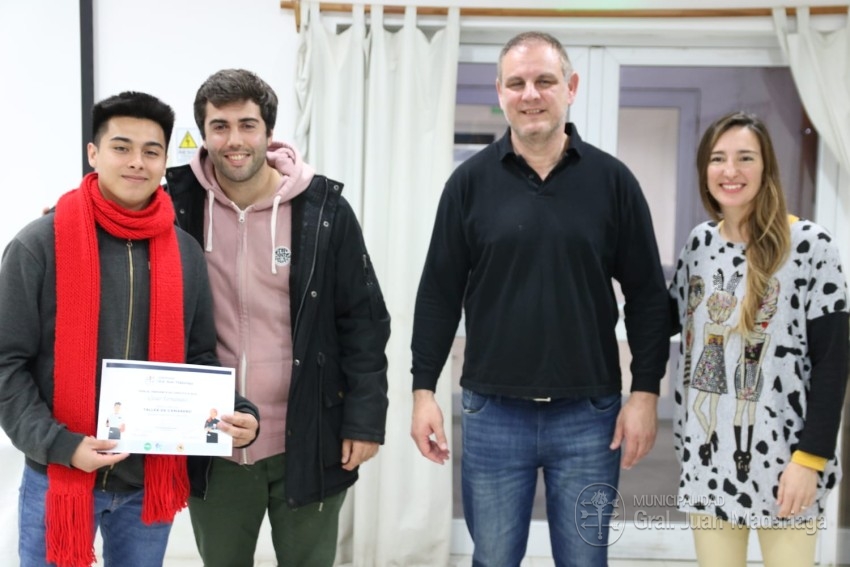 Otorgaron los certificados a los jvenes que culminaron el curso de ca