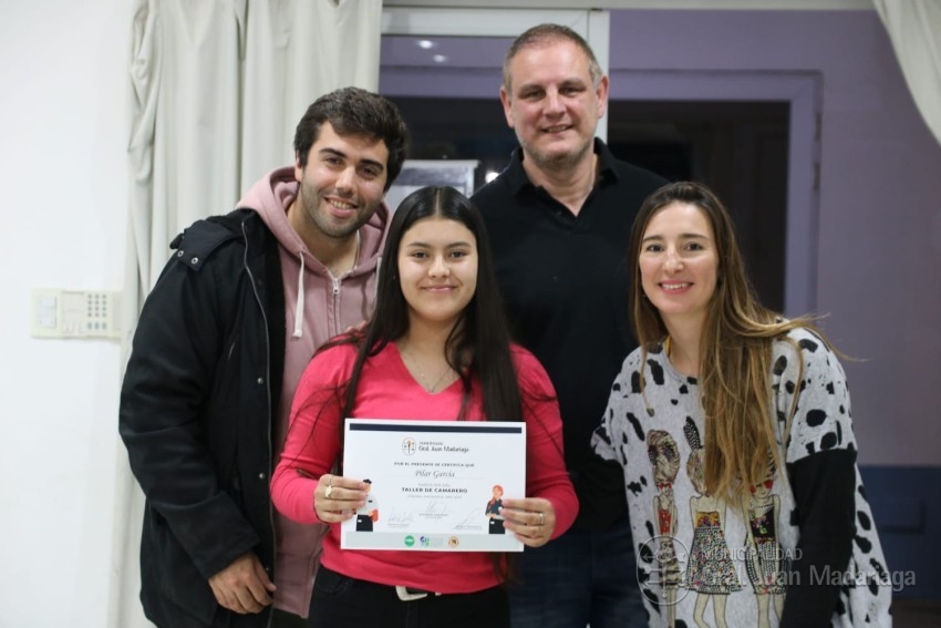 Otorgaron los certificados a los jvenes que culminaron el curso de ca