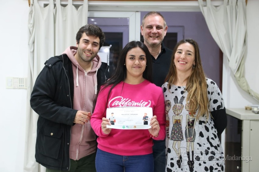 Otorgaron los certificados a los jvenes que culminaron el curso de ca
