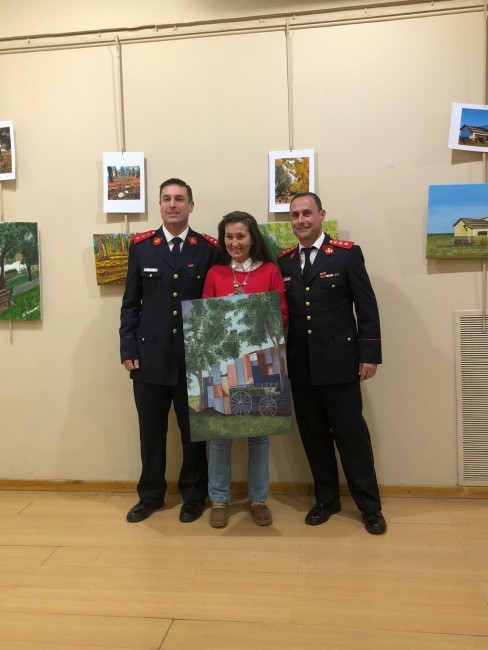 Con la donacin de los cuadros finaliz la muestra de Arte y Fotograf
