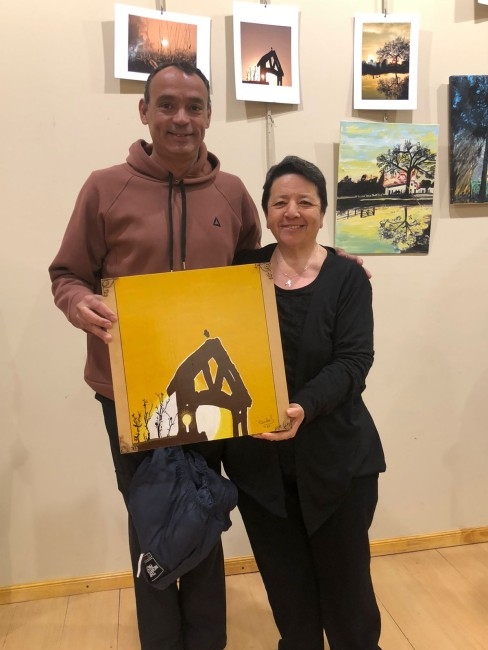 Con la donacin de los cuadros finaliz la muestra de Arte y Fotograf