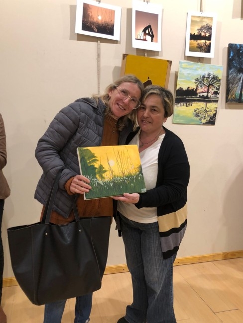 Con la donacin de los cuadros finaliz la muestra de Arte y Fotograf