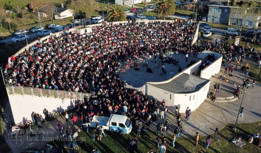 Madariaga vivi otro multitudinario y exitoso festejo en el Paseo del 